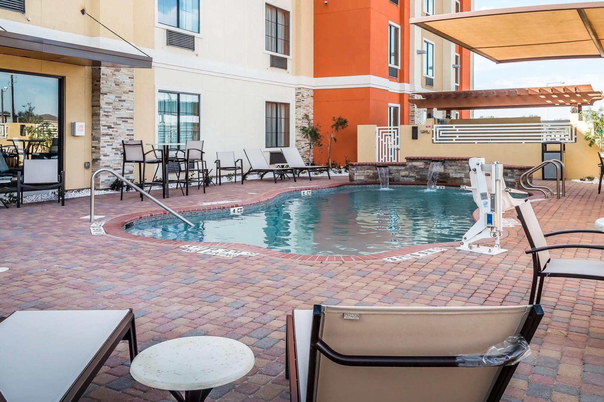 Mainstay Suites Edinburg Exterior foto